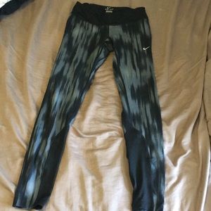 Nike dry fit leggings
